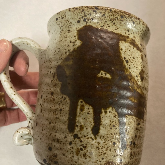 Studio Art Pottery Coffee Mug Cup Hand Made Earth Speckled Clay 12oz Signed Rare - Picture 9 of 12